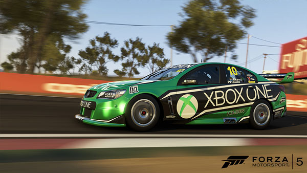 2013-Holden-#10-Xbox-Racing-Team-Commodore-VF